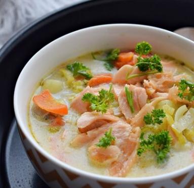 Zdjęcie - Norweska zupa z łososiem - Napiecyku - Przepisy kulinarne ze zdjęciami