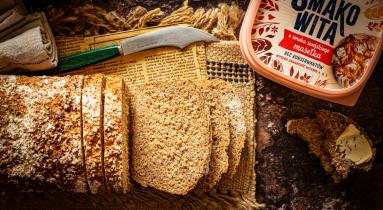 Zdjęcie - Prosty chleb razowy - Przepisy kulinarne ze zdjęciami