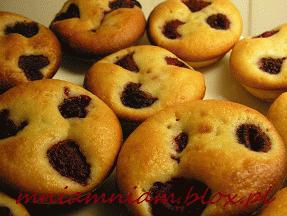 Zdjęcie - Muffinki z malinami    - Przepisy kulinarne ze zdjęciami