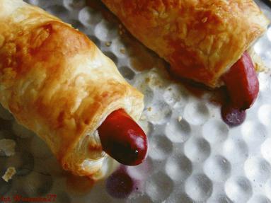 Zdjęcie - Frankfurterki w cieście  francuskim  - Przepisy kulinarne ze zdjęciami