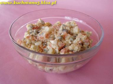 Zdjęcie - Sałatka warzywna ze swojskim majonezem  - Przepisy kulinarne ze zdjęciami