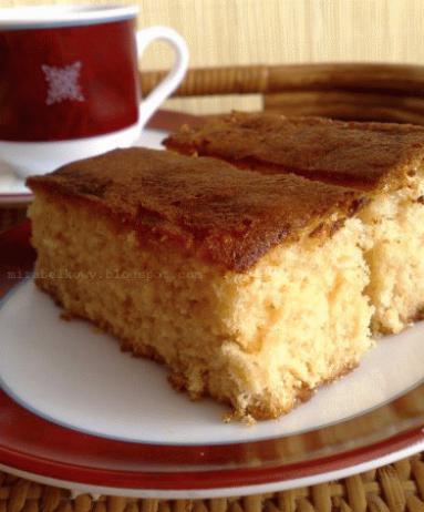 Zdjęcie - Kasutera - Japońskie ciasto miodowe - Przepisy kulinarne ze zdjęciami