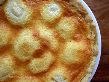 Zdjęcie - Ciasto z jabłkami w pływającym kremie - Przepisy kulinarne ze zdjęciami