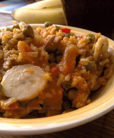 Zdjęcie - Indyjski ryż z owocami i orzechami - Przepisy kulinarne ze zdjęciami
