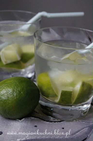 Zdjęcie - Drink z tequilą   - Przepisy kulinarne ze zdjęciami