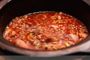 Zdjęcie - Kasza gryczana z porem i pieczarkami w sosie  pomidorowym  - Przepisy kulinarne ze zdjęciami
