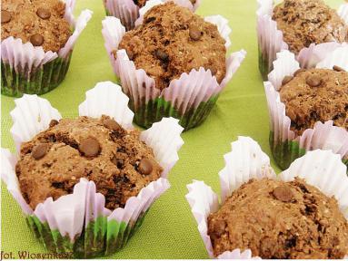 Zdjęcie - Muffinki czekoladowe w kwiatowych  papilotkach  - Przepisy kulinarne ze zdjęciami