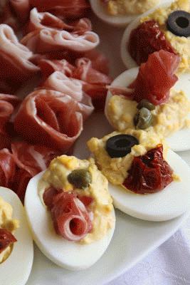 Zdjęcie - jajka na włoską nutę - Przepisy kulinarne ze zdjęciami