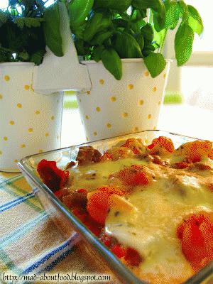 Zdjęcie - Makaron zapiekany z pomidorami i mozzarellą - Przepisy kulinarne ze zdjęciami