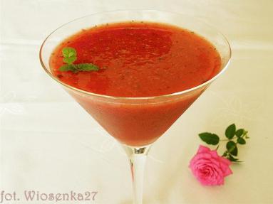 Zdjęcie - Koktajl truskawkowy z  miętą  - Przepisy kulinarne ze zdjęciami