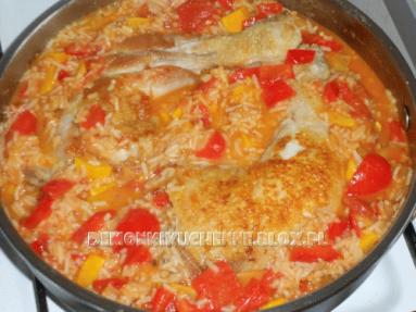 Zdjęcie - Danie typu paella z kurczakiem  - Przepisy kulinarne ze zdjęciami