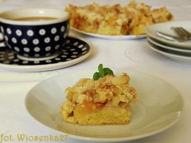 Zdjęcie - Migdałowe ciasto z  brzoskwiniami  - Przepisy kulinarne ze zdjęciami