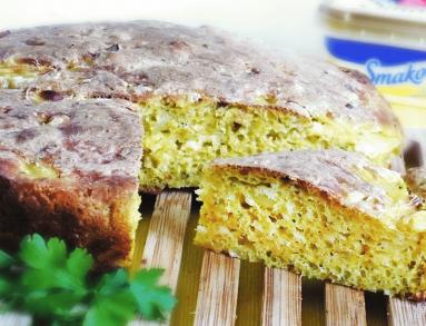 Zdjęcie - Chleb cebulowy z curry - Przepisy kulinarne ze zdjęciami