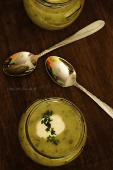 Zdjęcie - Zupa krem z cukinii - Przepisy kulinarne ze zdjęciami