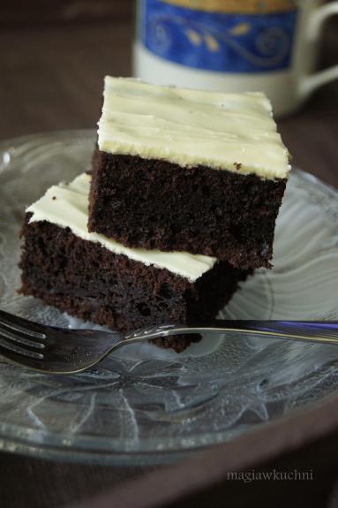 Zdjęcie - Ciasto czekoladowo bananowe - Przepisy kulinarne ze zdjęciami