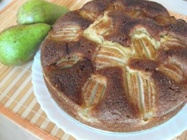 Zdjęcie - Marcepanowe ciasto z  gruszkami - Przepisy kulinarne ze zdjęciami