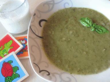 Zdjęcie - Przepyszna zupa-krem z pieczonej  cukinii - Przepisy kulinarne ze zdjęciami