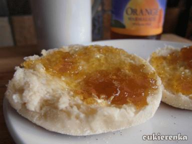 Zdjęcie - English muffins, czyli angielskie muffiny na śniadanie - Przepisy kulinarne ze zdjęciami