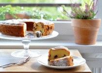 Zdjęcie - Jogurtowe ‘pound cake’ z gorzką czekoladą - Przepisy kulinarne ze zdjęciami