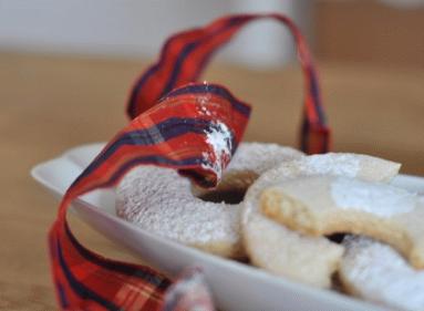 Zdjęcie - Kruche ciasteczka (z masłem i wanilią) - Przepisy kulinarne ze zdjęciami