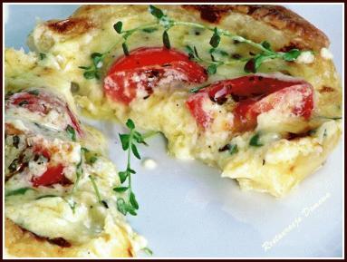 Zdjęcie - Mini tarty z ricottą i pomidorami - Przepisy kulinarne ze zdjęciami