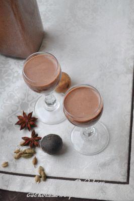 Zdjęcie - Świąteczny likier czekoladowo -piernikowy - Przepisy kulinarne ze zdjęciami