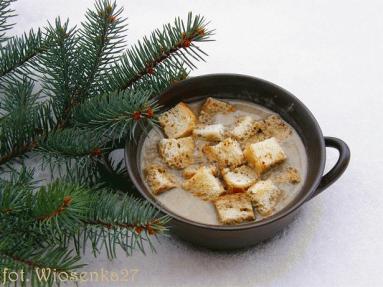 Zdjęcie - Zupa z suszonych  grzybów - Przepisy kulinarne ze zdjęciami