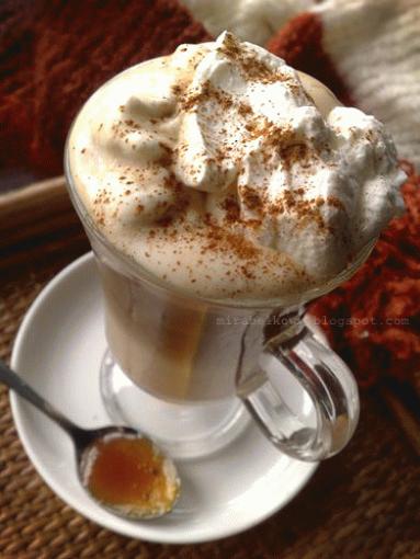 Zdjęcie - Korzenny syrop z dyni do kawy à la Starbucks - Przepisy kulinarne ze zdjęciami