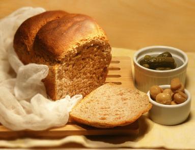 Zdjęcie - Chleb pszenny na zakwasie pszennym - Przepisy kulinarne ze zdjęciami