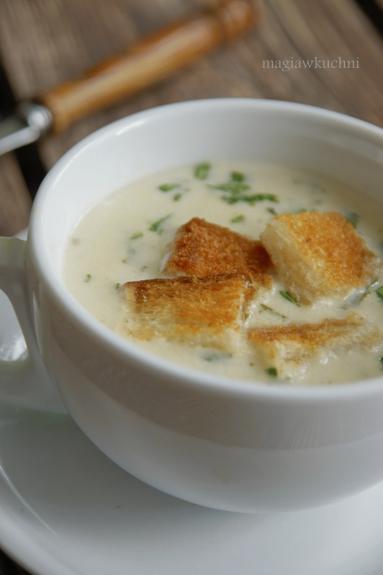 Zdjęcie - Ekspresowa zupa serowa - Przepisy kulinarne ze zdjęciami