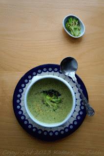 Zdjęcie - Zupa krem z brokułów z serem stilton - Przepisy kulinarne ze zdjęciami