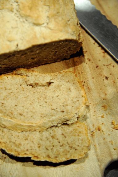 Zdjęcie - Chleb żytni czosnkowy na zakwasie - Przepisy kulinarne ze zdjęciami