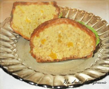 Zdjęcie - Pszenno - orkiszowe muffiny z kokosem i suszonymi morelami - Przepisy kulinarne ze zdjęciami