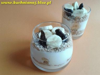 Zdjęcie - Deser jogurtowo - miodowo - bananowy - Przepisy kulinarne ze zdjęciami