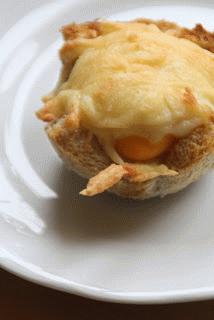 Zdjęcie - jajka zapiekane pod beszamelem - Przepisy kulinarne ze zdjęciami