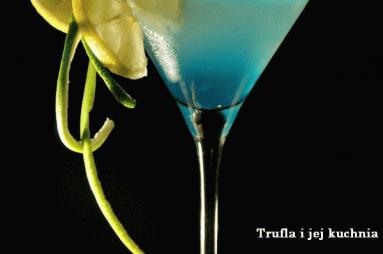 Zdjęcie - Drink z Blue Curacao - Przepisy kulinarne ze zdjęciami