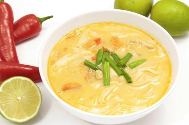 Zdjęcie - 104: Tajska zupa z kurczakiem - Przepisy kulinarne ze zdjęciami