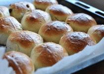 Zdjęcie - Hot cross buns- wielkanocne bułeczki prosto z Anglii - Przepisy kulinarne ze zdjęciami