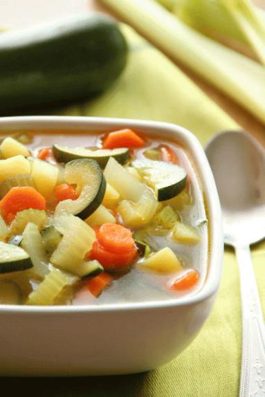 Zdjęcie - Minestrone czyli zupa jarzynowa po włosku - Przepisy kulinarne ze zdjęciami