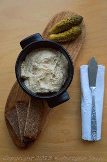 Zdjęcie - Hummus z karmelizowaną cebulą - Przepisy kulinarne ze zdjęciami