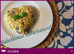 Zdjęcie - Sałatka z roszponką i kabanosem - Przepisy kulinarne ze zdjęciami