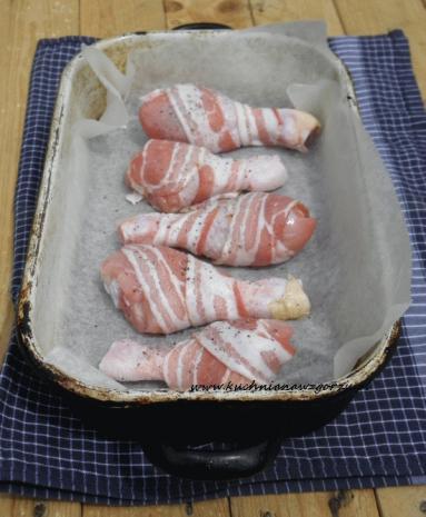 Zdjęcie - Pałki z kurczaka w boczku – czyli domowy obiad - Przepisy kulinarne ze zdjęciami