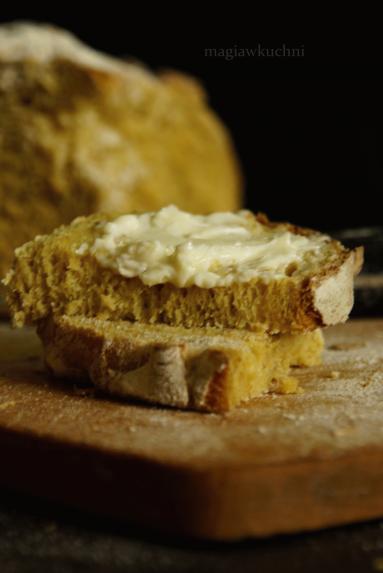 Zdjęcie - Chleb dyniowy z pieprzem - Przepisy kulinarne ze zdjęciami