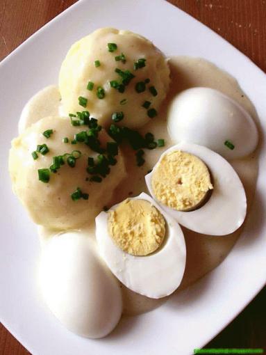 Zdjęcie - Jajka faszerowane porem i pieczarkami - Przepisy kulinarne ze zdjęciami
