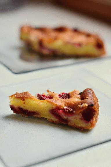 Zdjęcie - Truskawkowe ciasto z nutą cytryny i wanilii - Przepisy kulinarne ze zdjęciami