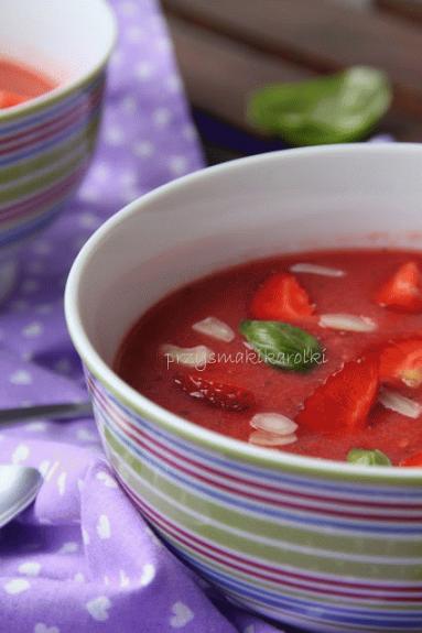 Zdjęcie - Chłodnik pomidorowo-truskawkowy - Przepisy kulinarne ze zdjęciami