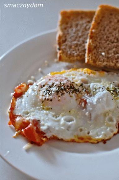 Zdjęcie - Jajko na śniadanie - Przepisy kulinarne ze zdjęciami
