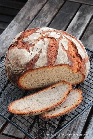 Zdjęcie - Chleb żytni na pszennym zakwasie - Przepisy kulinarne ze zdjęciami