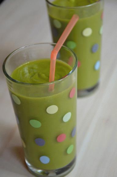 Zdjęcie - Zielone smoothie z olejem rzepakowym - Przepisy kulinarne ze zdjęciami