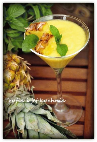 Zdjęcie - Deser ananasowy z cytryną i  morelą - Przepisy kulinarne ze zdjęciami